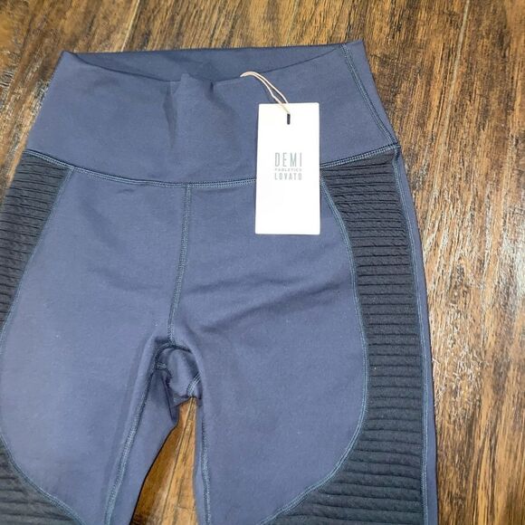 Fabletics X Demi Lovato Roxanne Moto Yoga Leggings - Picture 6 of 7